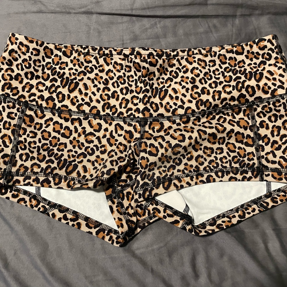 Fleo Stay Wild x Kels Kiel shorts